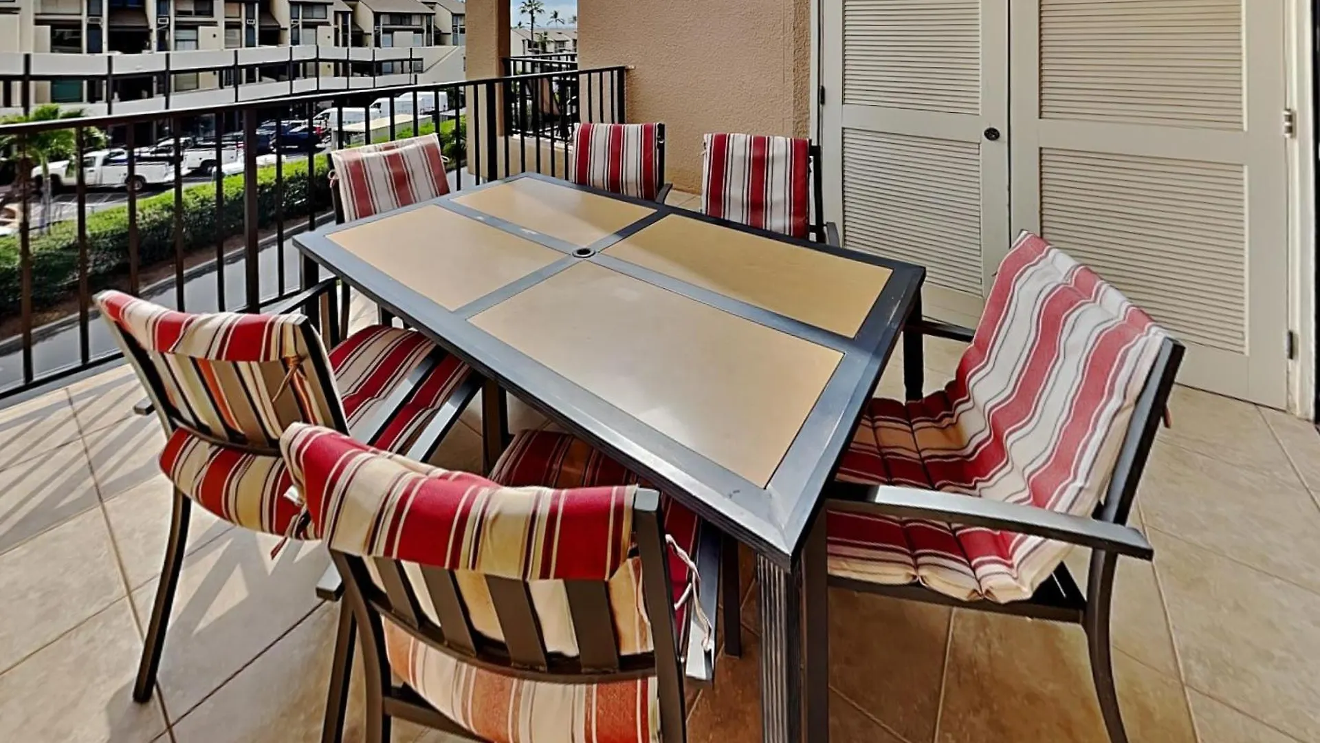 Kamaole Sands 8-402 - 2 Bedrooms, Pool Access, Spa, Sleeps 6 Wailea