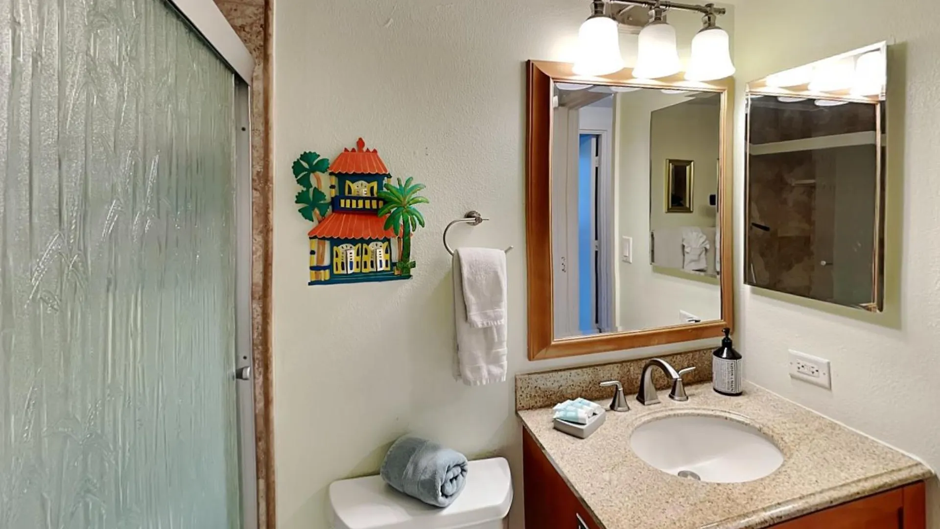 Kamaole Sands 8-402 - 2 Bedrooms, Pool Access, Spa, Sleeps 6 Wailea  Appartement Wailea (Maui)